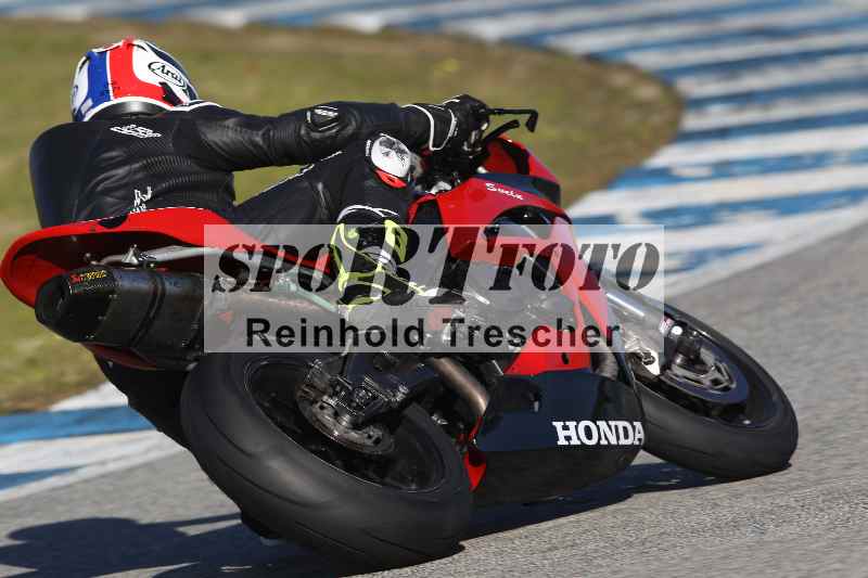 /Archiv-2023/02 31.01.-03.02.2023 Moto Center Thun Jerez/Gruppe blau-blue/backside